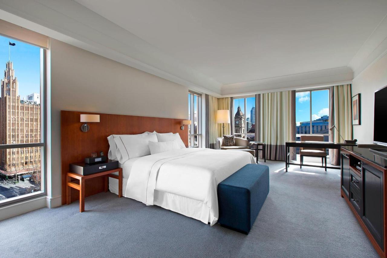 Hotel The Westin Melburne Exterior foto A guest room at the W New York Downtown