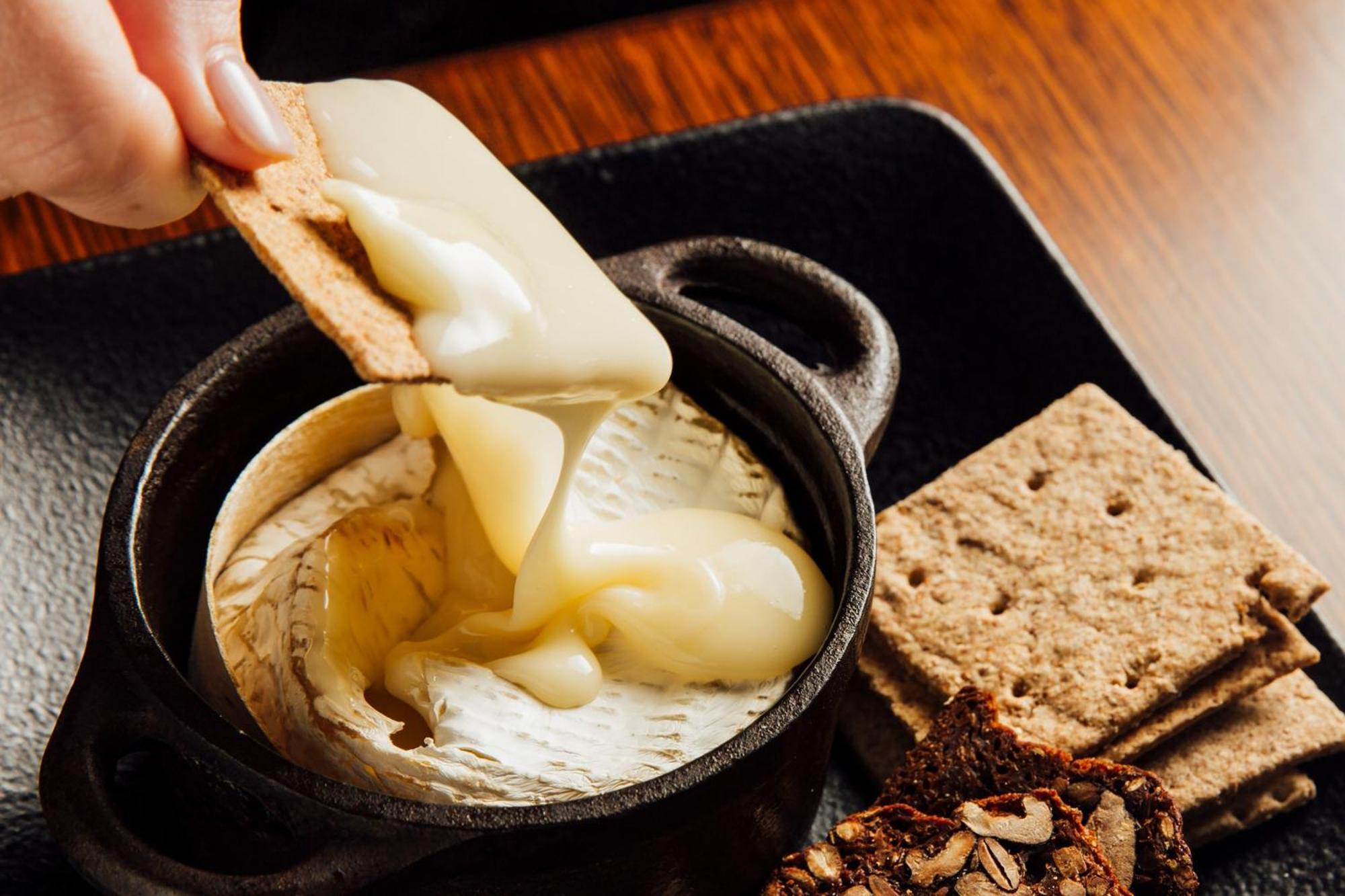 Hotel The Westin Melburne Exterior foto A cheese fondue