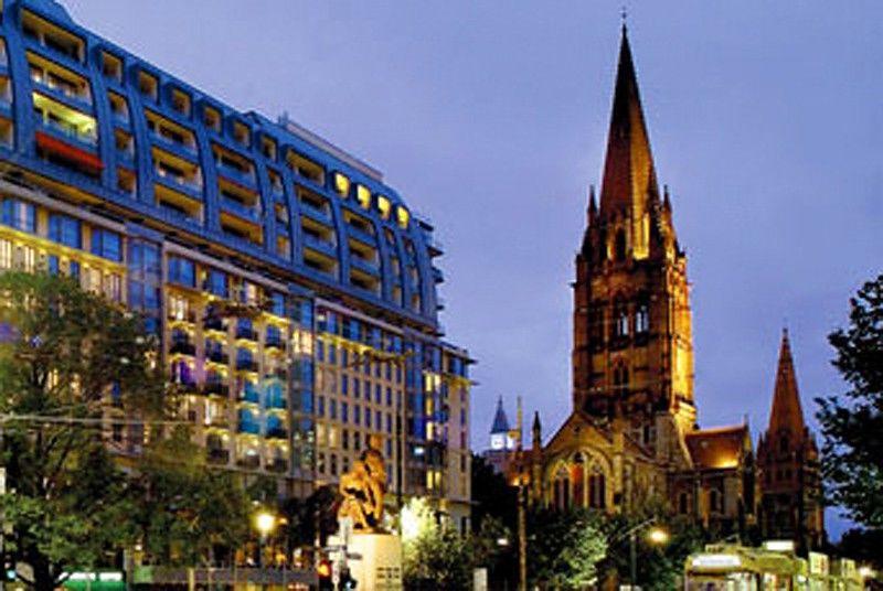 Hotel The Westin Melburne Exterior foto The St Patrick's Cathedral, Melbourne